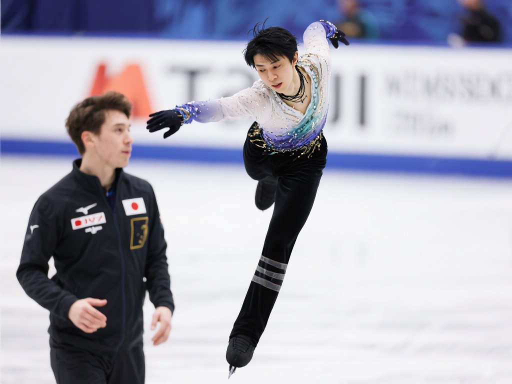 戴大卫世锦赛初战告捷 晋级男单自由滑 例如,同为世锦赛选手的日本花滑选手羽生结